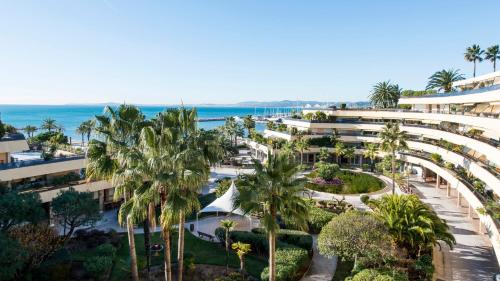 Eksterijer hotela, Holiday Inn Resort Nice Port St Laurent in Saint-Laurent-du-Var Eksterijer hotela, Holiday Inn Resort Nice Port St Laurent in Saint-Laurent-du-Var
