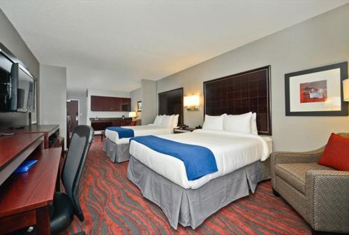 Holiday Inn Express & Suites Utica in Utica Holiday Inn Express & Suites Utica in Utica