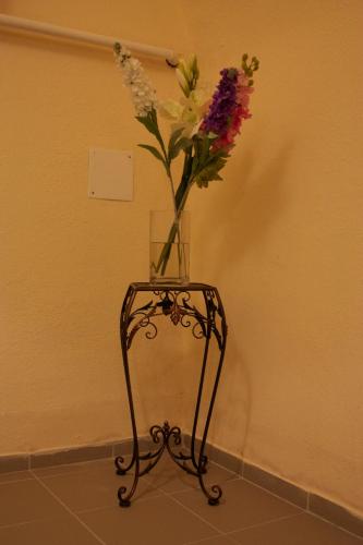 This photo about Garden House shared on HyHotel.com