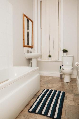 Banyo, Cosy Apartment in Safe Area in Kensington Banyo, Cosy Apartment in Safe Area in Kensington