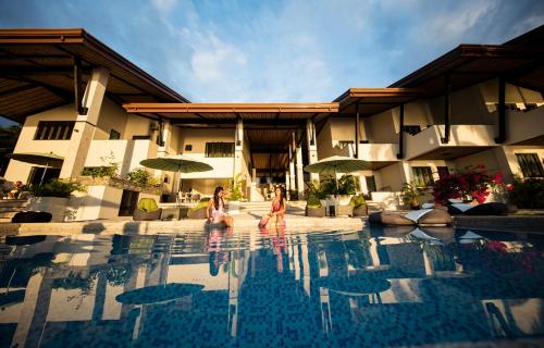 Exterior view, Emoha Dive Resort in Santander Exterior view, Emoha Dive Resort in Santander