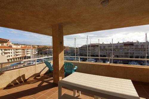 Hotel Apartamento Centro Almerimar Puerto