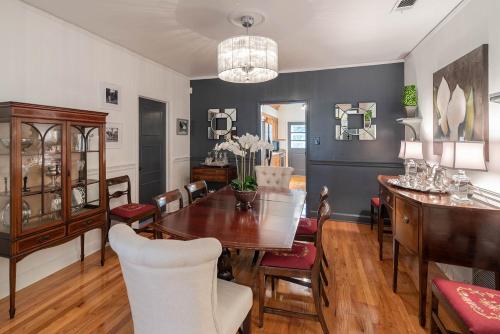 This photo about Linden - A Historic Antebellum Bed and Breakfast shared on HyHotel.com