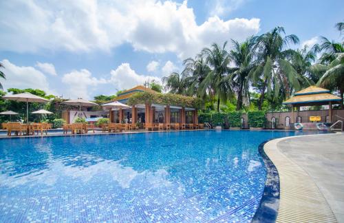 Swimming pool, Pan Pacific Sonargaon Dhaka in Dhaka Swimming pool, Pan Pacific Sonargaon Dhaka in Dhaka
