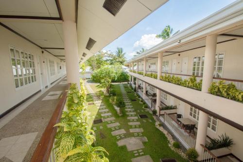 Almont Inland Resort in Butuan Almont Inland Resort in Butuan