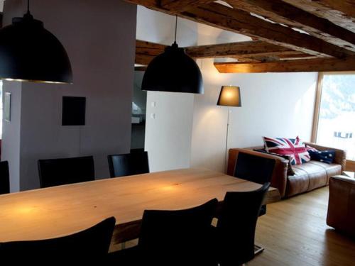 المرافق, Tgesa Antgerna in Salouf المرافق, Tgesa Antgerna in Salouf