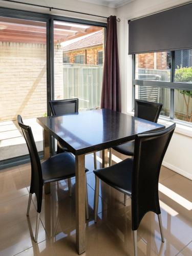 Faciliteiten, Cardiff Executive Apartments near Blackbutt Reserve Faciliteiten, Cardiff Executive Apartments near Blackbutt Reserve