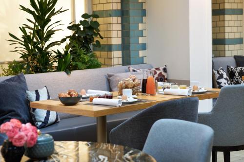 This photo about Hotel Alexander Plaza shared on HyHotel.com