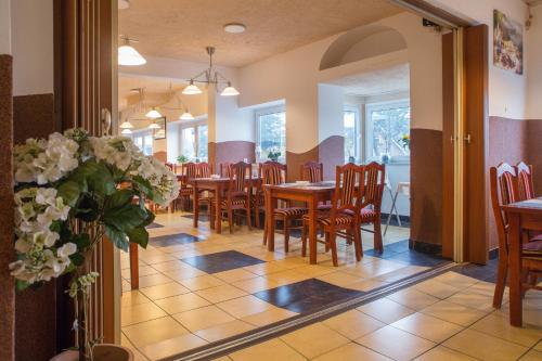 Restaurant, Hotel Nordig free parking in Flensburg Restaurant, Hotel Nordig free parking in Flensburg