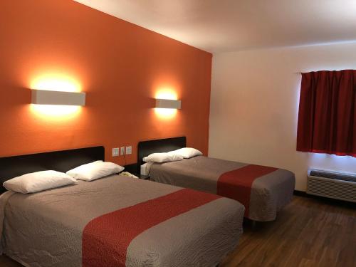 Motel 6 Woodway, TX in ชานเมืองเวโก Motel 6 Woodway, TX in ชานเมืองเวโก