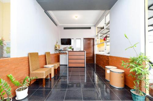 ล็อบบี้, SUPER OYO 2209 Solo Point Guest House Syariah in สุราการ์ตา ล็อบบี้, SUPER OYO 2209 Solo Point Guest House Syariah in สุราการ์ตา