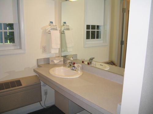 This photo about The Chalet Motel of Mequon shared on HyHotel.com