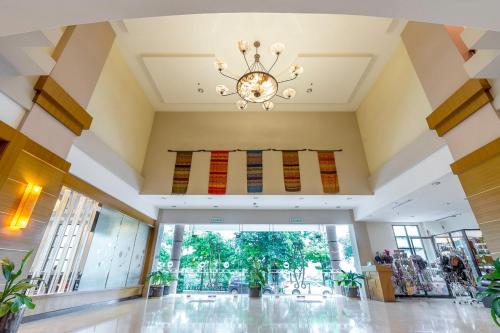 로비, 크리스탈 크라운 호텔 쿠알라룸푸르 (Crystal Crown Hotel Kuala Lumpur) in 케퐁 / 스리 다만사라 로비, 크리스탈 크라운 호텔 쿠알라룸푸르 (Crystal Crown Hotel Kuala Lumpur) in 케퐁 / 스리 다만사라