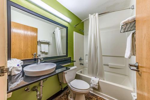 在meiguo.com看到的Motel 6 Charlotte University的介绍图片