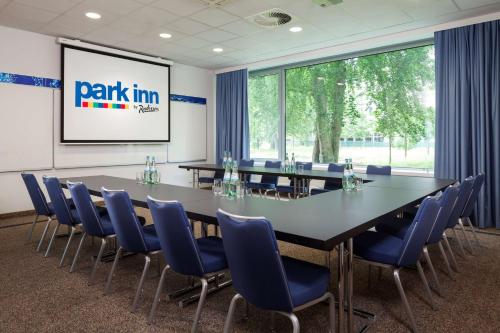 Park Inn by Radisson Frankfurt Airport - image 13