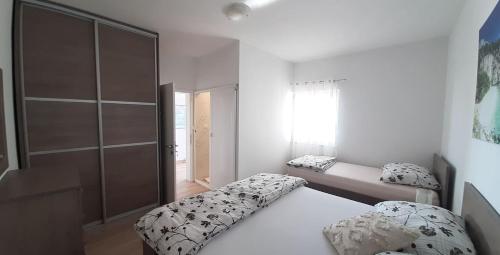 Apartments Villa Ravlić (Apartments Villa Ravlic) in Makarska Apartments Villa Ravlić (Apartments Villa Ravlic) in Makarska