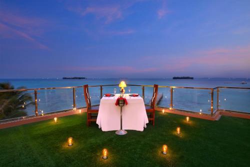 酒店活動, 皇家海洋度假村卡里蒙賈瓦 (Royal Ocean Resort karimunjawa) in 卡里蒙群島 酒店活動, 皇家海洋度假村卡里蒙賈瓦 (Royal Ocean Resort karimunjawa) in 卡里蒙群島