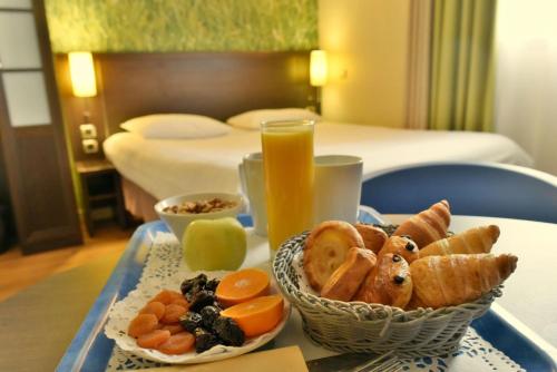 Food and beverages, Hotel Inn Chambery in La Ravoire Food and beverages, Hotel Inn Chambery in La Ravoire