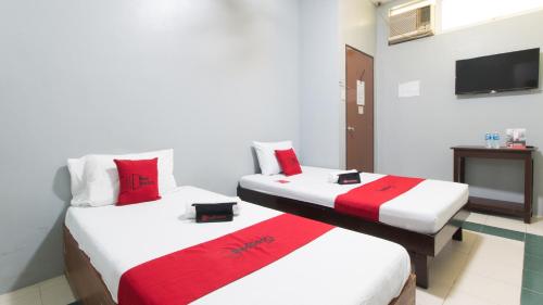 RedDoorz @ Teofila Lodge in Ilocos Sur RedDoorz @ Teofila Lodge in Ilocos Sur