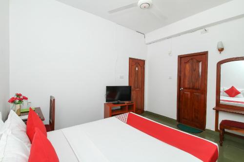 This photo about OYO 290 Night Station Hotel shared on HyHotel.com