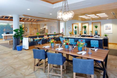 Restaurant, Hotel Indigo Orange Beach - Gulf Shores by IHG in Orange Beach Restaurant, Hotel Indigo Orange Beach - Gulf Shores by IHG in Orange Beach