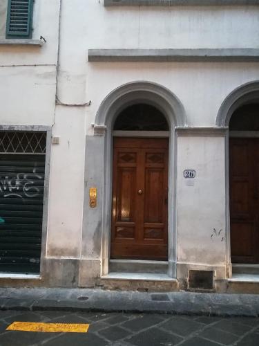 Santa Maria Novella 6 sleeps near the central station