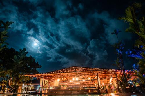 Exterior view, Arenal Backpackers Resort in La Fortuna Exterior view, Arenal Backpackers Resort in La Fortuna