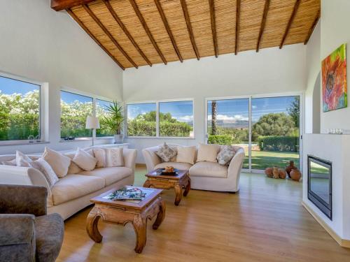 Alcalar Villa Sleeps 8 with Pool Air Con and WiFi in กาเบโช เอสเตเวส Alcalar Villa Sleeps 8 with Pool Air Con and WiFi in กาเบโช เอสเตเวส