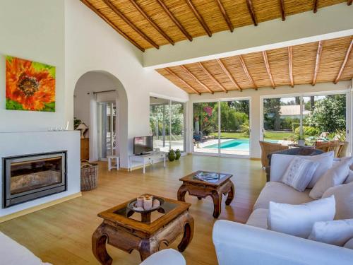 Alcalar Villa Sleeps 8 with Pool Air Con and WiFi in กาเบโช เอสเตเวส Alcalar Villa Sleeps 8 with Pool Air Con and WiFi in กาเบโช เอสเตเวส