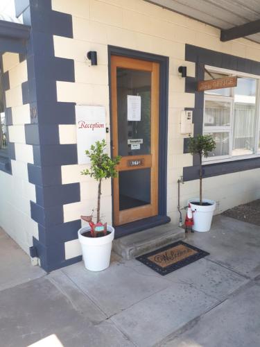 Entrance, Motel Riverbend in Murray Bridge Entrance, Motel Riverbend in Murray Bridge