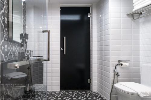 Bathroom, Loop On Leith George Town Penang Hotel in Penang Bathroom, Loop On Leith George Town Penang Hotel in Penang