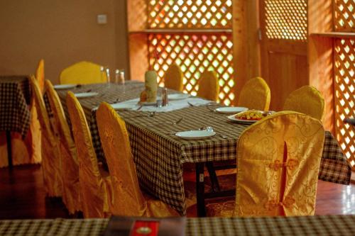 طعام و مشروبات, The Charity Hotel International in اروشا طعام و مشروبات, The Charity Hotel International in اروشا