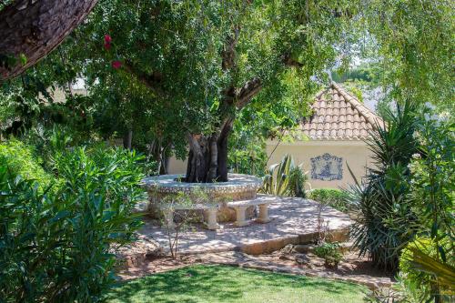 Escanxinhas Villa Sleeps 8 with Pool in เอสกาชินยาส Escanxinhas Villa Sleeps 8 with Pool in เอสกาชินยาส