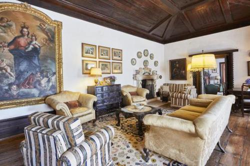 Canedo Villa Sleeps 18 with Pool and WiFi in เซโลริโก เด บาสโต Canedo Villa Sleeps 18 with Pool and WiFi in เซโลริโก เด บาสโต