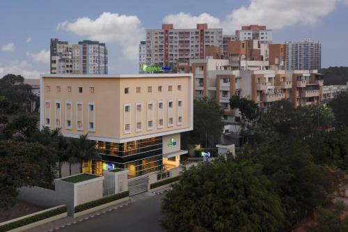 Exterior view, Holiday Inn Express Pune Pimpri By IHG in Pimpri Chinchwad Exterior view, Holiday Inn Express Pune Pimpri By IHG in Pimpri Chinchwad