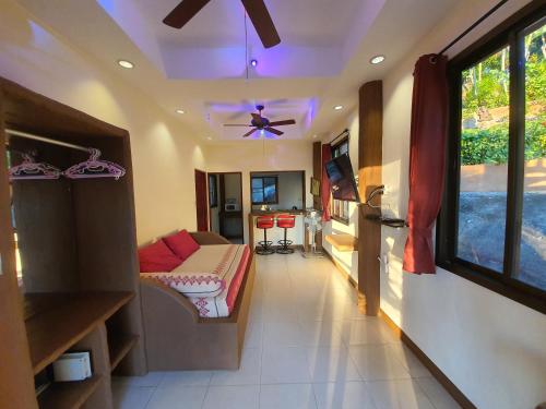 Moonstone Studio in Ko Pha-ngan Moonstone Studio in Ko Pha-ngan