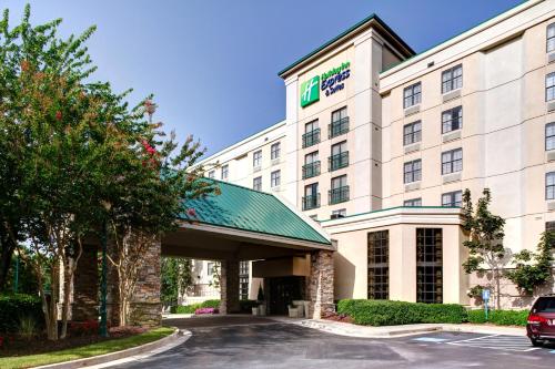 Holiday Inn Express Hotel & Suites Atlanta Buckhead, an IHG Hotel Atlanta