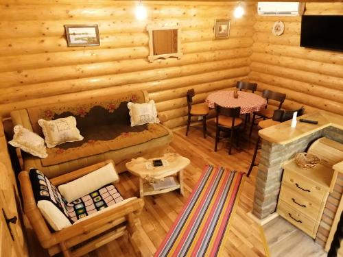 Apartmani Žuti Leptir (Apartmani Zuti Leptir) in Vrdnik Apartmani Žuti Leptir (Apartmani Zuti Leptir) in Vrdnik