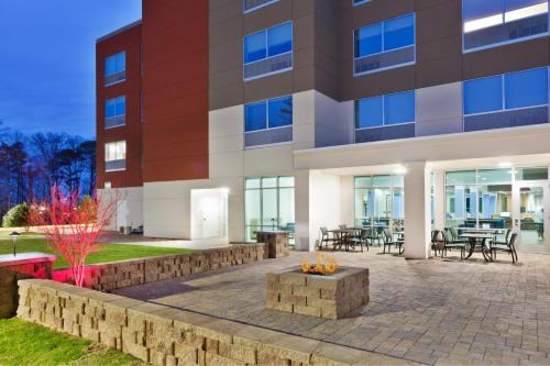 Dotări, Holiday Inn Express & Suites - Cartersville By IHG in Cartersville (GA) Dotări, Holiday Inn Express & Suites - Cartersville By IHG in Cartersville (GA)