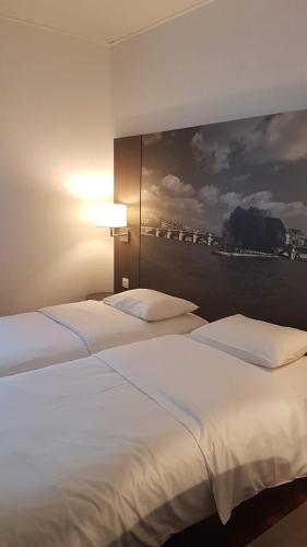 This photo about Hotel Victoria shared on HyHotel.com