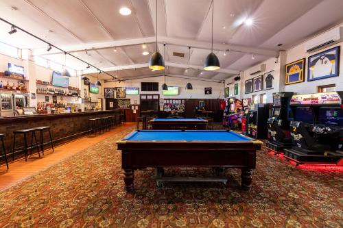 Bar/lounge, Nightcap at Wintersun Hotel in Geraldton Bar/lounge, Nightcap at Wintersun Hotel in Geraldton