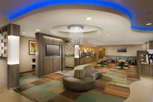 Exterior view, Holiday Inn Express Hotel and Suites DFW-Grapevine By IHG in Grapevine Exterior view, Holiday Inn Express Hotel and Suites DFW-Grapevine By IHG in Grapevine