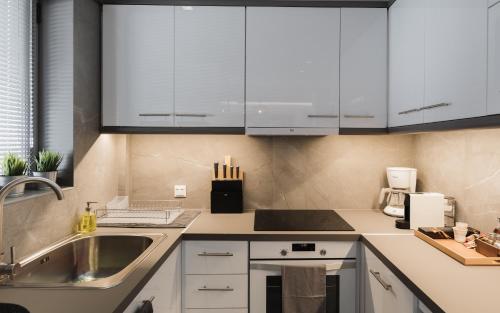Acropolis Luxury Living - image 5
