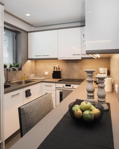 Acropolis Luxury Living - image 4