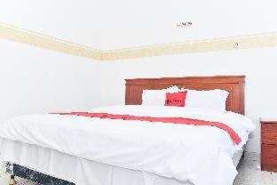 RedDoorz near Lenmarc Mall Surabaya near Bon Ami Darmo Permai Selatan RedDoorz near Lenmarc Mall Surabaya near Bon Ami Darmo Permai Selatan