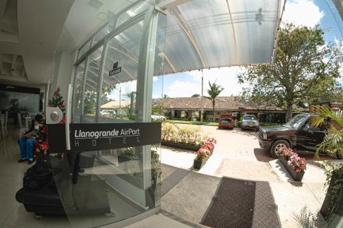 Llanogrande Airport by Bernalo Hotels in Rio Negro Llanogrande Airport by Bernalo Hotels in Rio Negro