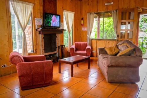 Hotel Chalets Los Volcanes in Alajuela Hotel Chalets Los Volcanes in Alajuela