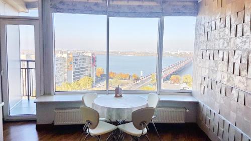 شرفة/ تراس, Best Apartments in Most City, River View in دنيبرو شرفة/ تراس, Best Apartments in Most City, River View in دنيبرو