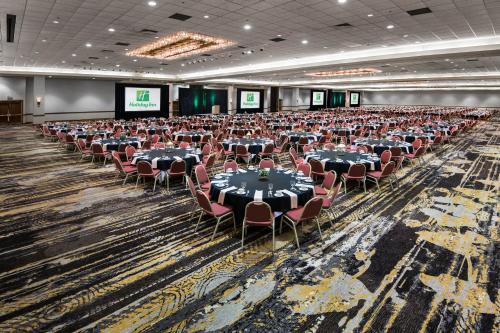 Tárgyalóterem/bálterem, Holiday Inn Springdale-Fayetteville Area By IHG in Springdale (AR) Tárgyalóterem/bálterem, Holiday Inn Springdale-Fayetteville Area By IHG in Springdale (AR)