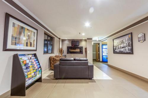 Lobby, Super 8 By Wyndham Kamloops Bc in Kamloops (BC) Lobby, Super 8 By Wyndham Kamloops Bc in Kamloops (BC)